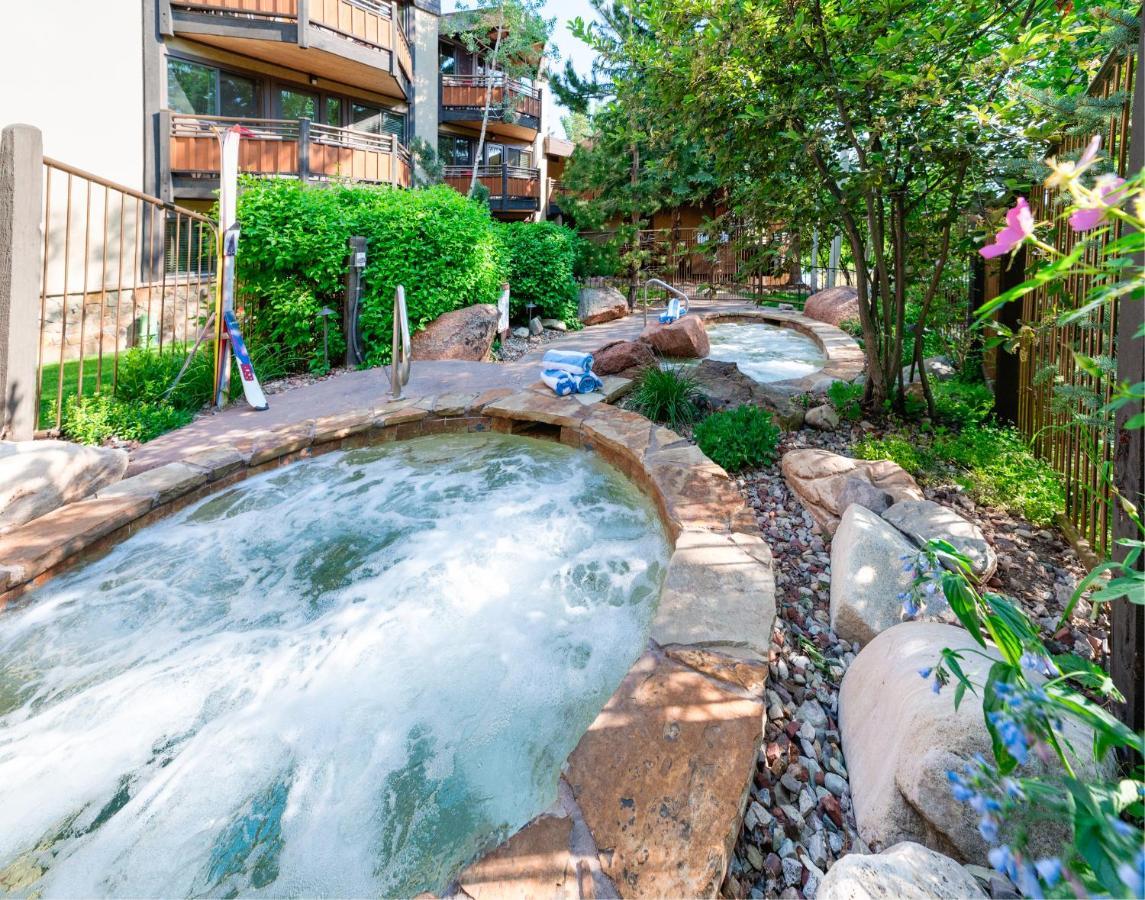 Laurelwood Condominiums 408 Сноумас Вилидж Екстериор снимка