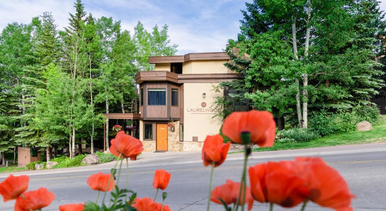 Laurelwood Condominiums 408 Сноумас Вилидж Екстериор снимка