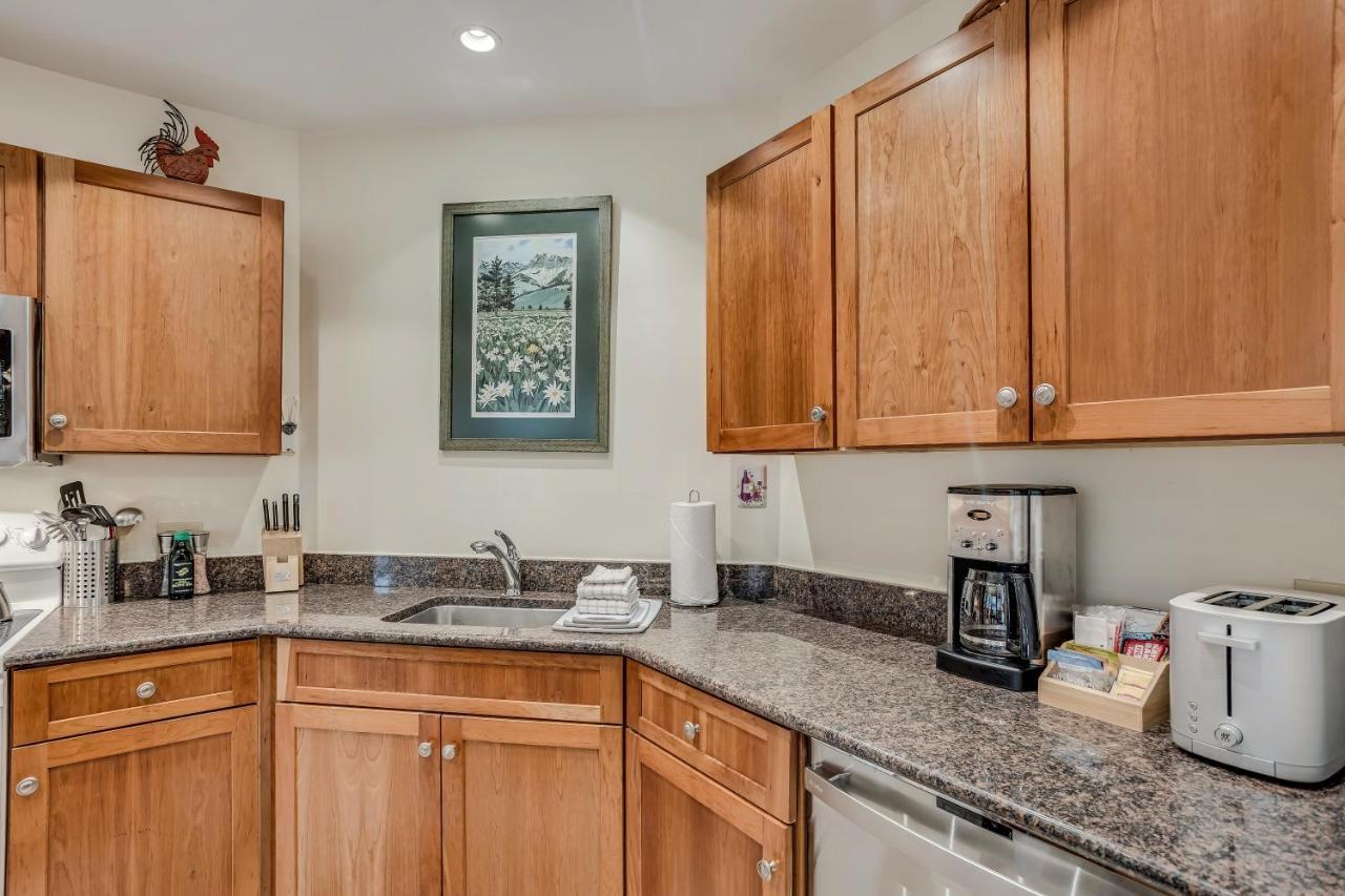 Laurelwood Condominiums 408 Сноумас Вилидж Екстериор снимка