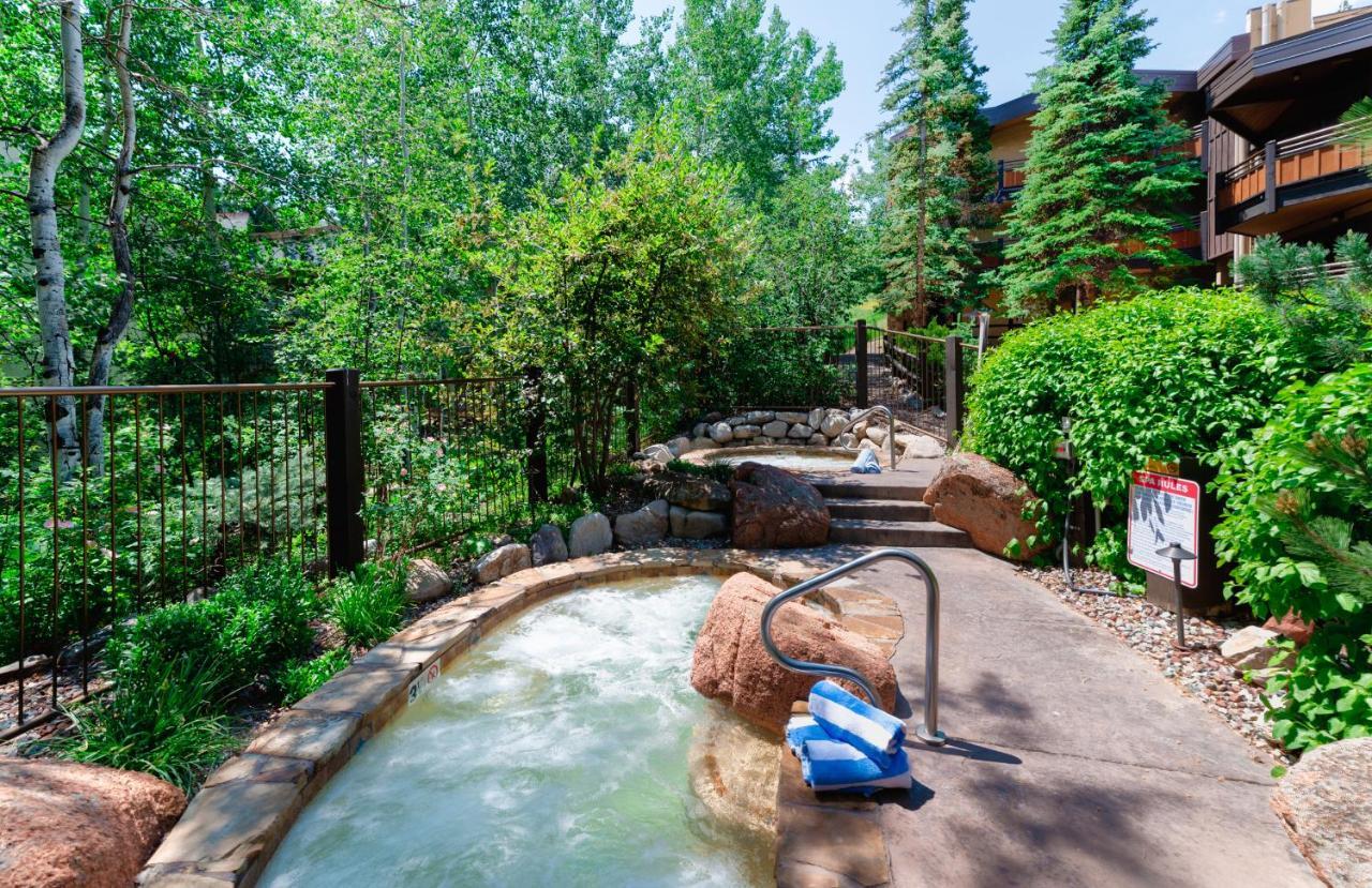 Laurelwood Condominiums 408 Сноумас Вилидж Екстериор снимка